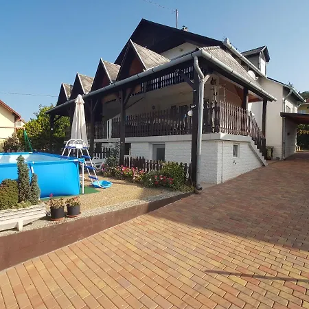 Holiday Judit Holiday home Vonyarcvashegy